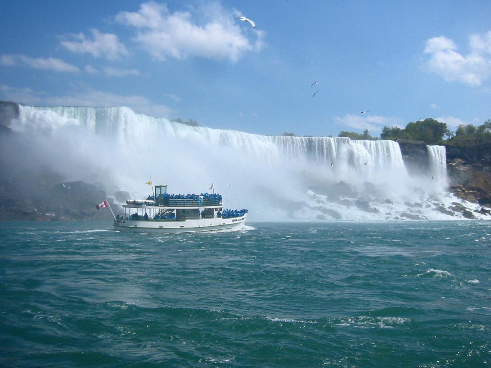 Wanderfalls Guesthouse & Hostel Niagarawatervallen Buitenkant foto