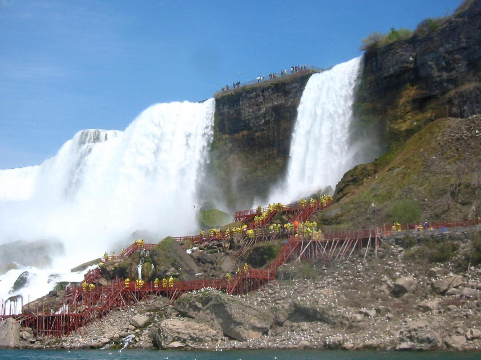 Wanderfalls Guesthouse & Hostel Niagarawatervallen Buitenkant foto